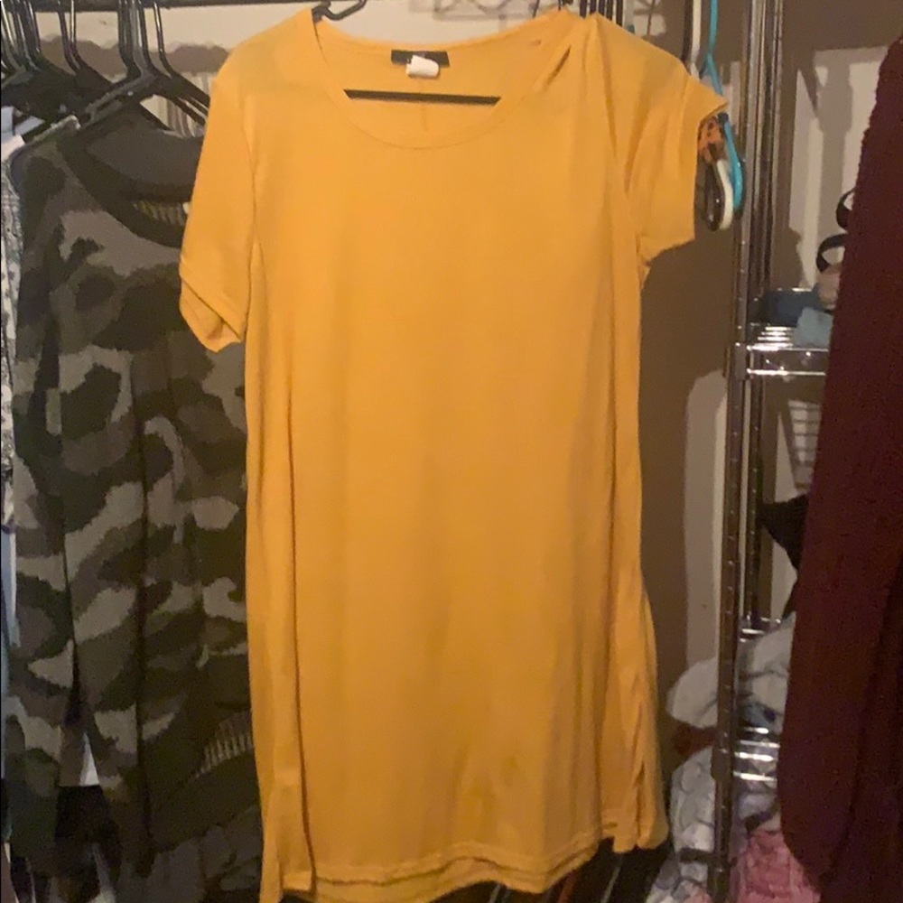 Yellow t shirt dress